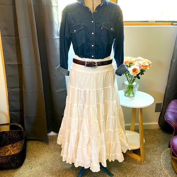 poison ivy Dresses & Skirts - Perfect full skirt for a Cowboy Carter concert, or the beach!